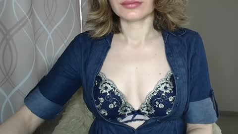 Sophiemisss online show from 10, 4, 2026