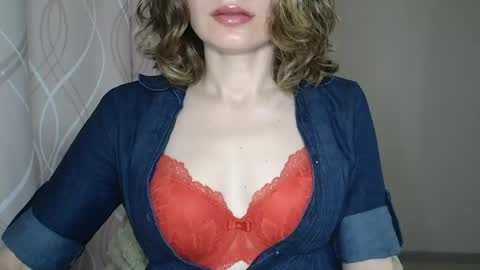 Sophiemisss online show from 12, 5, 2026
