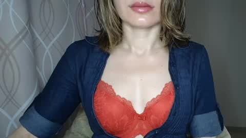 Sophiemisss online show from 15, 5, 2026