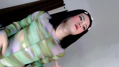 SOPHIEX online show from 22, 5, 2026