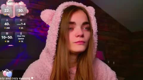 Snapshot of sophiesuvi chatting on 7, 12, 2024 Sophie and my bestie Mandy    online show from 7, 12, 2024