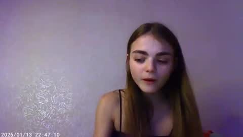 Snapshot of sophiesuvi chatting on 13, 1, 2025 Sophie and my bestie Mandy    online show from 13, 1, 2025