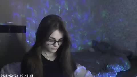 Snapshot of sophiesuvi chatting on 1, 2, 2025 Sophie and my bestie Mandy    online show from 1, 2, 2025