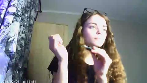 Snapshot of sophiesuvi chatting on 8, 2, 2025 Sophie and my bestie Mandy    online show from 8, 2, 2025