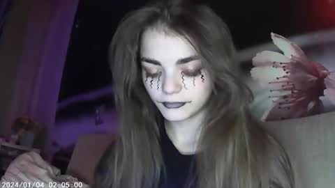 Snapshot of sophiesuvi chatting on 30, 10, 2025 Sophie and my bestie Mandy    online show from 30, 10, 2025