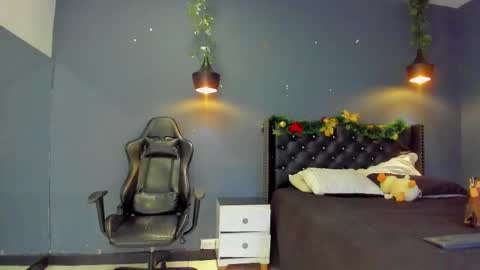 Sophie Taylor online show from 10, 1, 2026