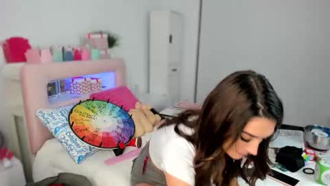 Sophi online show from 11, 9, 2025