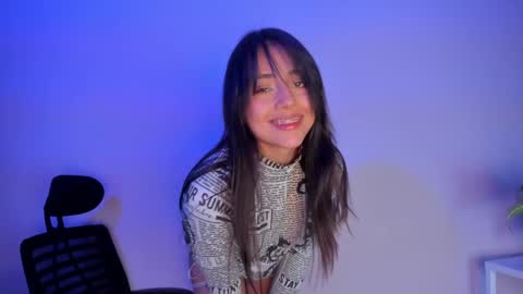 Snapshot of sophy_smilesweet chatting on 2, 1, 2025 SOPHY ROGERS online show from 2, 1, 2025
