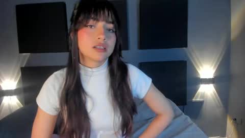 Snapshot of sophy_smilesweet chatting on 17, 1, 2025 SOPHY ROGERS online show from 17, 1, 2025