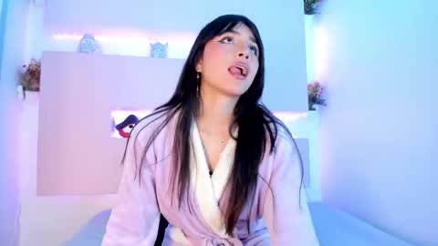 Snapshot of sophy_smilesweet chatting on 18, 2, 2025 SOPHY ROGERS online show from 18, 2, 2025