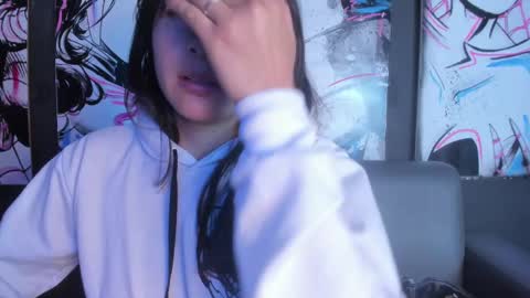 Snapshot of sophy_smilesweet chatting on 5, 3, 2025 SOPHY ROGERS online show from 5, 3, 2025