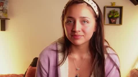 Snapshot of sophy_smilesweet chatting on 14, 11, 2025 SOPHY ROGERS online show from 14, 11, 2025