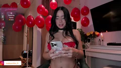 Snapshot of sophyamiller_15 chatting on 14, 2, 2026 Sophy online show from 14, 2, 2026