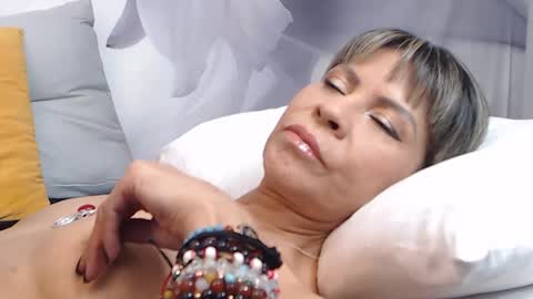Snapshot of sophysomers chatting on 27, 1, 2025 Sophy online show from 27, 1, 2025