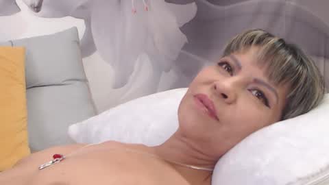 Snapshot of sophysomers chatting on 1, 2, 2025 Sophy online show from 1, 2, 2025