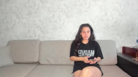 sophywhisper online show from 13, 9, 2025