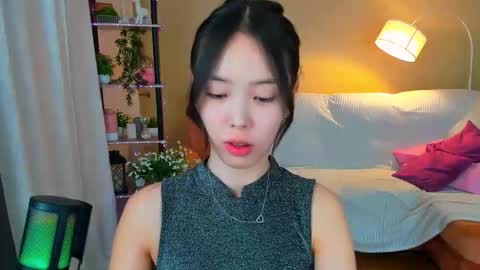 Snapshot of soulharmoonyy chatting on 17, 10, 2025 soulharmoonyy online show from 17, 10, 2025