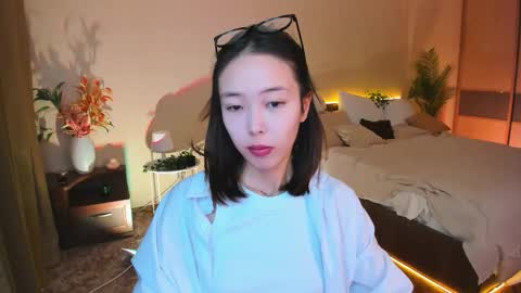 Snapshot of soulharmoonyy chatting on 18, 10, 2025 soulharmoonyy online show from 18, 10, 2025