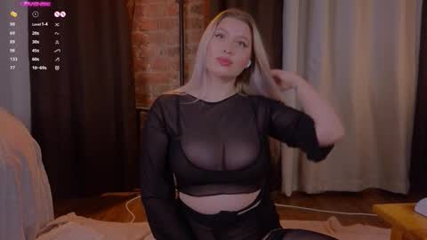 Snapshot of soulmeinme chatting on 27, 11, 2025 soulmeinme online show from 27, 11, 2025