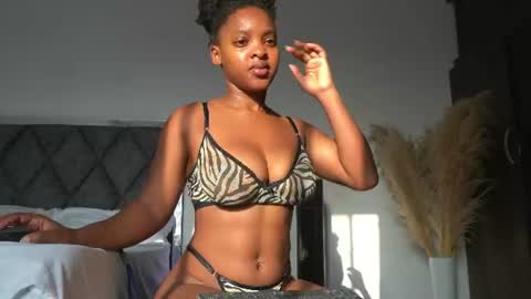 Snapshot of sow_fitt chatting on 8, 7, 2026 sow_fitt online show from 8, 7, 2026