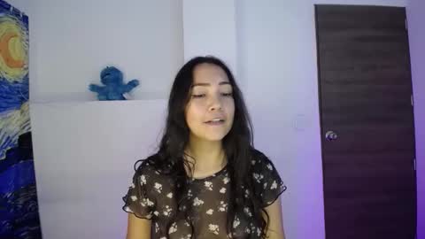 Snapshot of sowet00 chatting on 31, 10, 2025 Ana online show from 31, 10, 2025