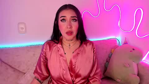 soy_camila_ online show from 7, 2, 2025