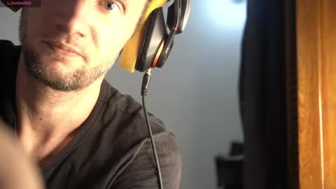 Chris online show from 5, 3, 2025