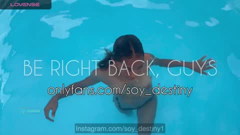 Snapshot of soy_destiny chatting on 21, 12, 2024 ig soy destiny1 online show from 21, 12, 2024