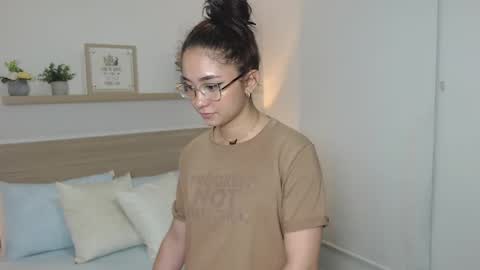 M A R I A N A online show from 8, 1, 2025