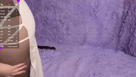 Nicole online show from 7, 3, 2025