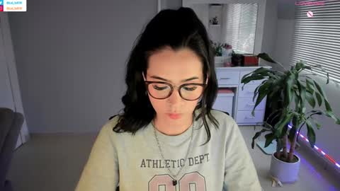 Luisa    online show from 8, 1, 2025