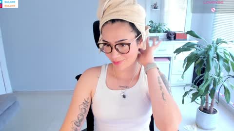 Luisa    online show from 20, 1, 2025