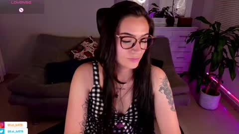 Luisa    online show from 10, 2, 2025
