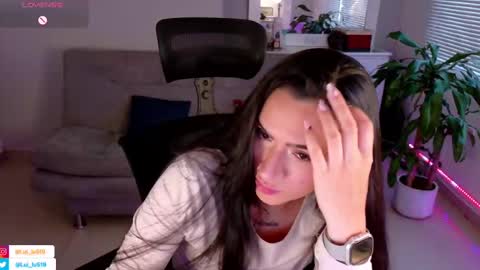 Luisa    online show from 19, 2, 2025