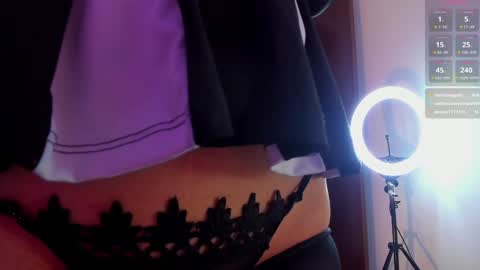      25  online show from 12, 1, 2025