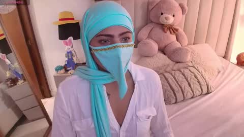 Adeline independent model online show from 31, 3, 2026