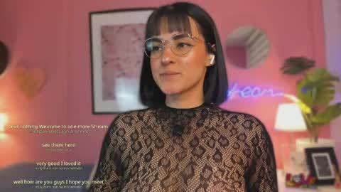 Snapshot of soysaraa_ chatting on 6, 5, 2026 Aleja online show from 6, 5, 2026