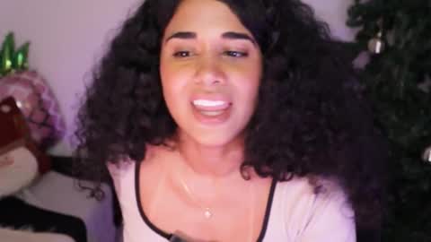 Snapshot of soytropicalfruit chatting on 4, 12, 2024 You want to talk to me more personal follow me in My Channel VIP 50 the discount online show from 4, 12, 2024