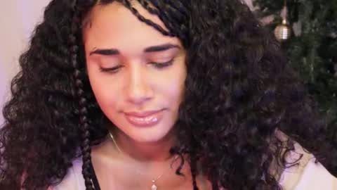 Snapshot of soytropicalfruit chatting on 5, 12, 2024 You want to talk to me more personal follow me in My Channel VIP 50 the discount online show from 5, 12, 2024