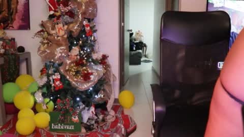 Snapshot of soytropicalfruit chatting on 23, 12, 2024 You want to talk to me more personal follow me in My Channel VIP 50 the discount online show from 23, 12, 2024