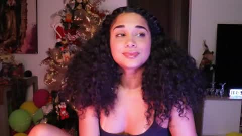 Snapshot of soytropicalfruit chatting on 24, 12, 2024 You want to talk to me more personal follow me in My Channel VIP 50 the discount online show from 24, 12, 2024