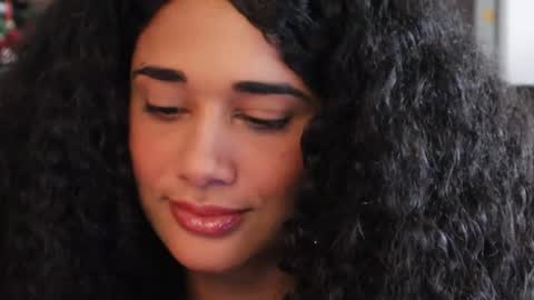 Snapshot of soytropicalfruit chatting on 7, 1, 2025 You want to talk to me more personal follow me in My Channel VIP 50 the discount online show from 7, 1, 2025