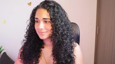 Snapshot of soytropicalfruit chatting on 25, 1, 2025 You want to talk to me more personal follow me in My Channel VIP 50 the discount online show from 25, 1, 2025