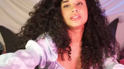 Snapshot of soytropicalfruit chatting on 11, 3, 2025 You want to talk to me more personal follow me in My Channel VIP 50 the discount online show from 11, 3, 2025