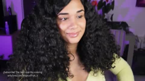 Snapshot of soytropicalfruit chatting on 8, 10, 2025 You want to talk to me more personal follow me in My Channel VIP 50 the discount online show from 8, 10, 2025