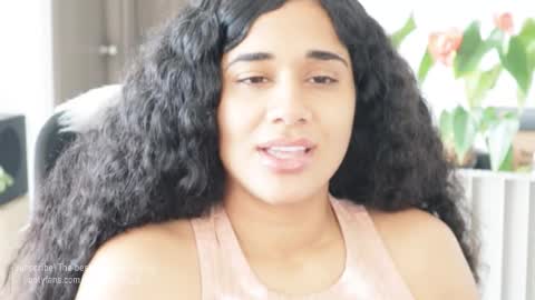 Snapshot of soytropicalfruit chatting on 14, 10, 2025 You want to talk to me more personal follow me in My Channel VIP 50 the discount online show from 14, 10, 2025