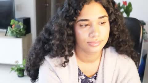 Snapshot of soytropicalfruit chatting on 15, 10, 2025 You want to talk to me more personal follow me in My Channel VIP 50 the discount online show from 15, 10, 2025