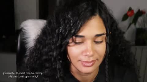 Snapshot of soytropicalfruit chatting on 20, 10, 2025 You want to talk to me more personal follow me in My Channel VIP 50 the discount online show from 20, 10, 2025