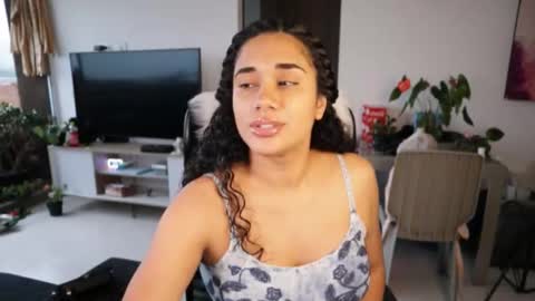 Snapshot of soytropicalfruit chatting on 22, 10, 2025 You want to talk to me more personal follow me in My Channel VIP 50 the discount online show from 22, 10, 2025