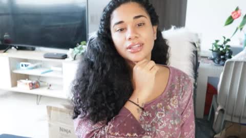 Snapshot of soytropicalfruit chatting on 23, 10, 2025 You want to talk to me more personal follow me in My Channel VIP 50 the discount online show from 23, 10, 2025